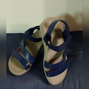 Vionic Navy Sandal Sz6